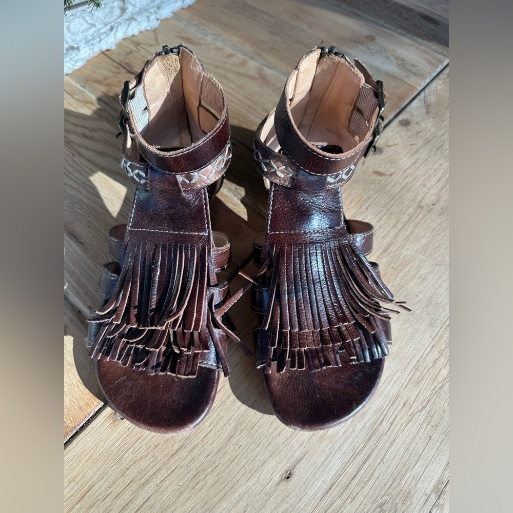 ✨ Gently Used Alina Bed Stu Sandals - Size 6 ✨